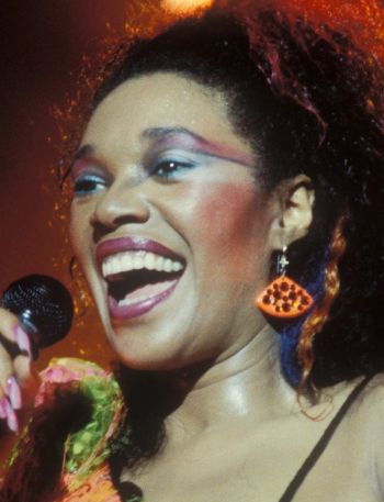 MÜZİK TARİHİNDEN YAPRAKLAR